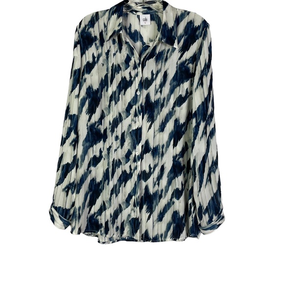 Cabi Moody Blues Button Blouse - Picture 2 of 3